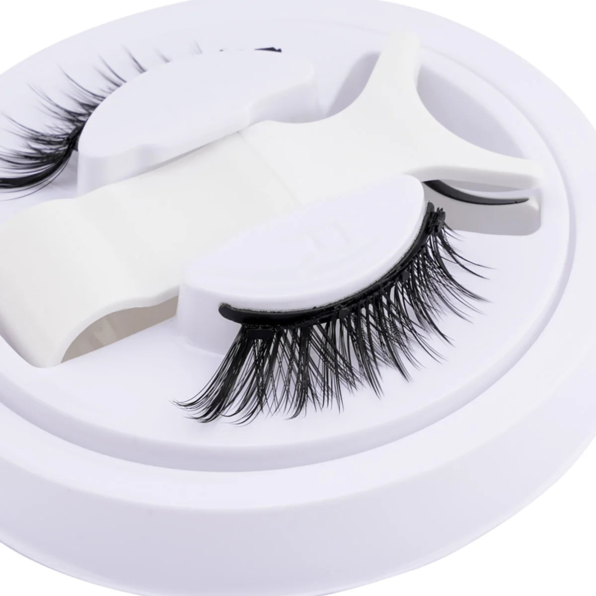 Amor Silk™ LashLock Natural Magnetic Lashes